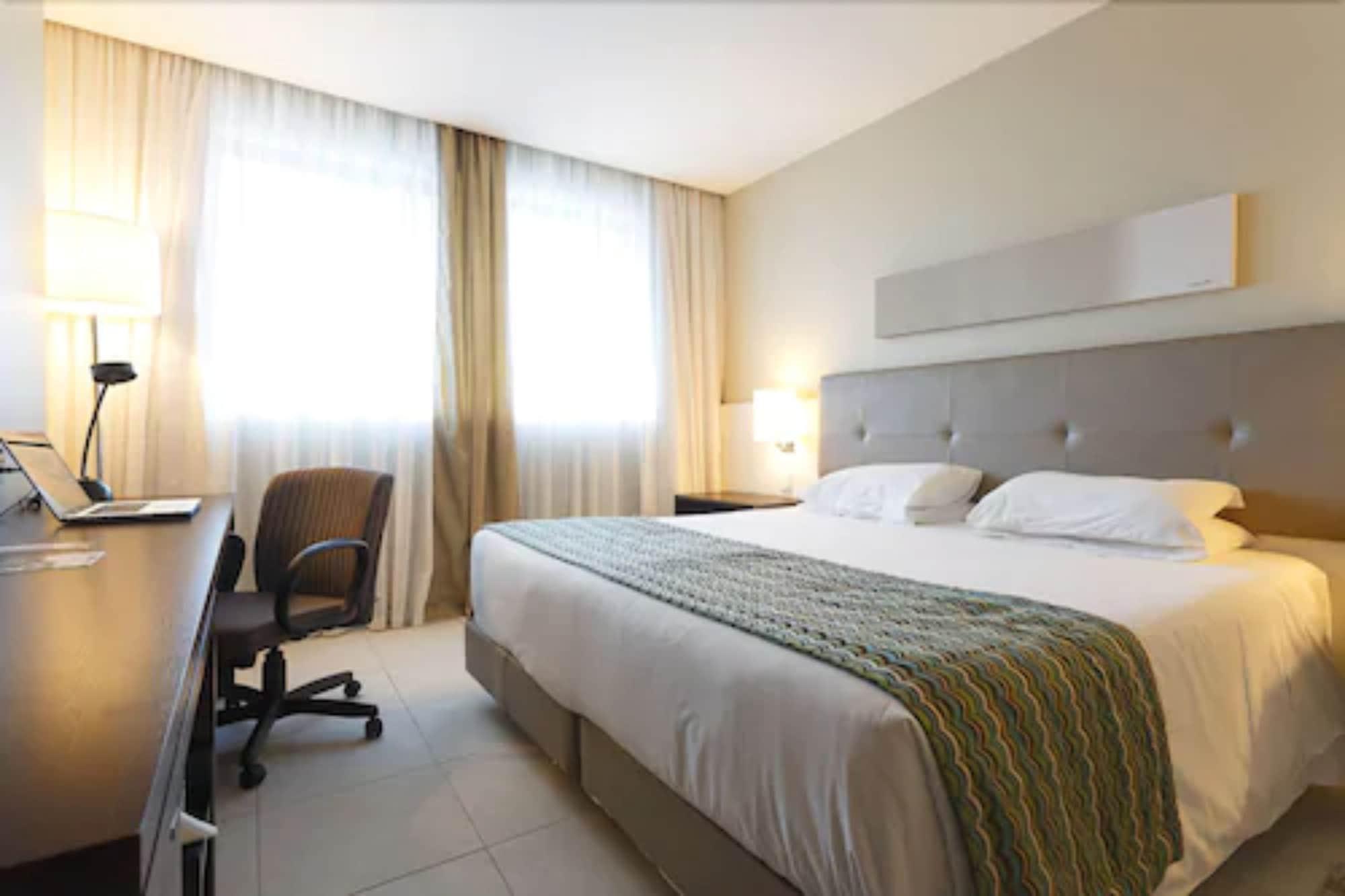 Mercure Salvador Pituba Exterior foto