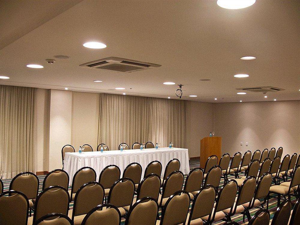 Mercure Salvador Pituba Afaceri foto